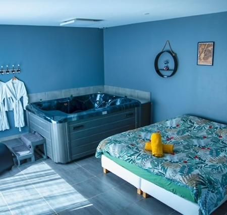 Love Room - La Parenthese Saint-Bauzille-de-la-Sylve Exterior photo